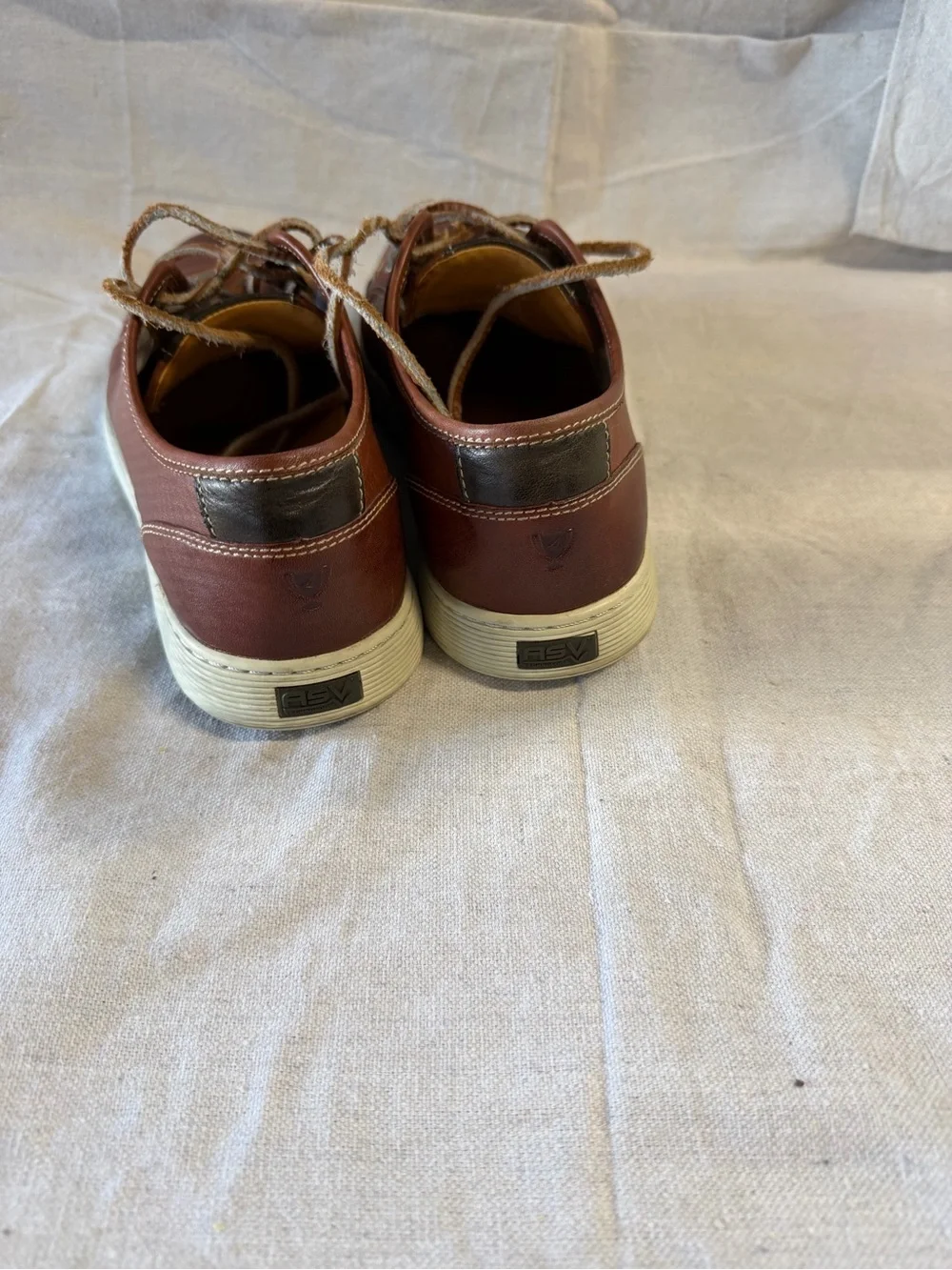 Sperry Brown Leather Low-Top Sneakers